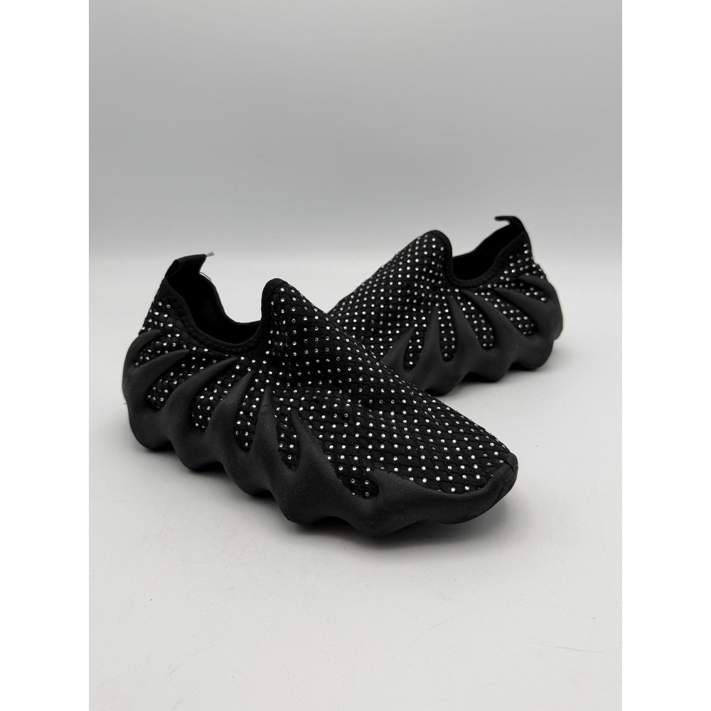 Madrag White Dotted Knit Slip-On Black Womens Size 7 No Box